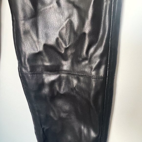 Zara faux leather pants - Picture 2 of 4